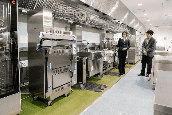 �n�O�~���[�W�A��5�K�@�Ɩ��p�V���[���[���̓���