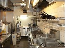 リストランテ　オルトさまの厨房の写真