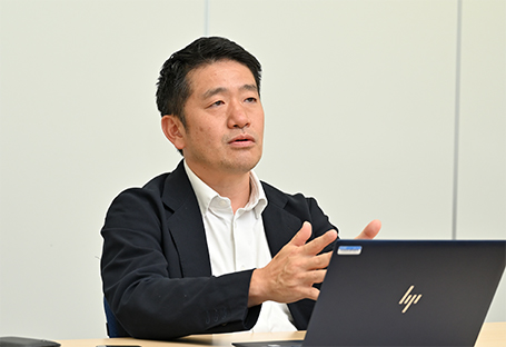 株式会社サンケイビル 技術本部 環境技術部 課長 薬袋 英之さま
